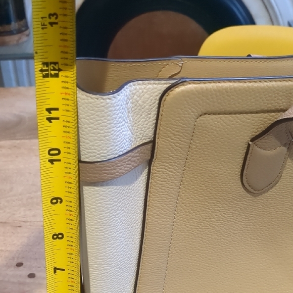 Pristine Kate Spade Tan and Cream Tote Bag - Picture 3 of 14